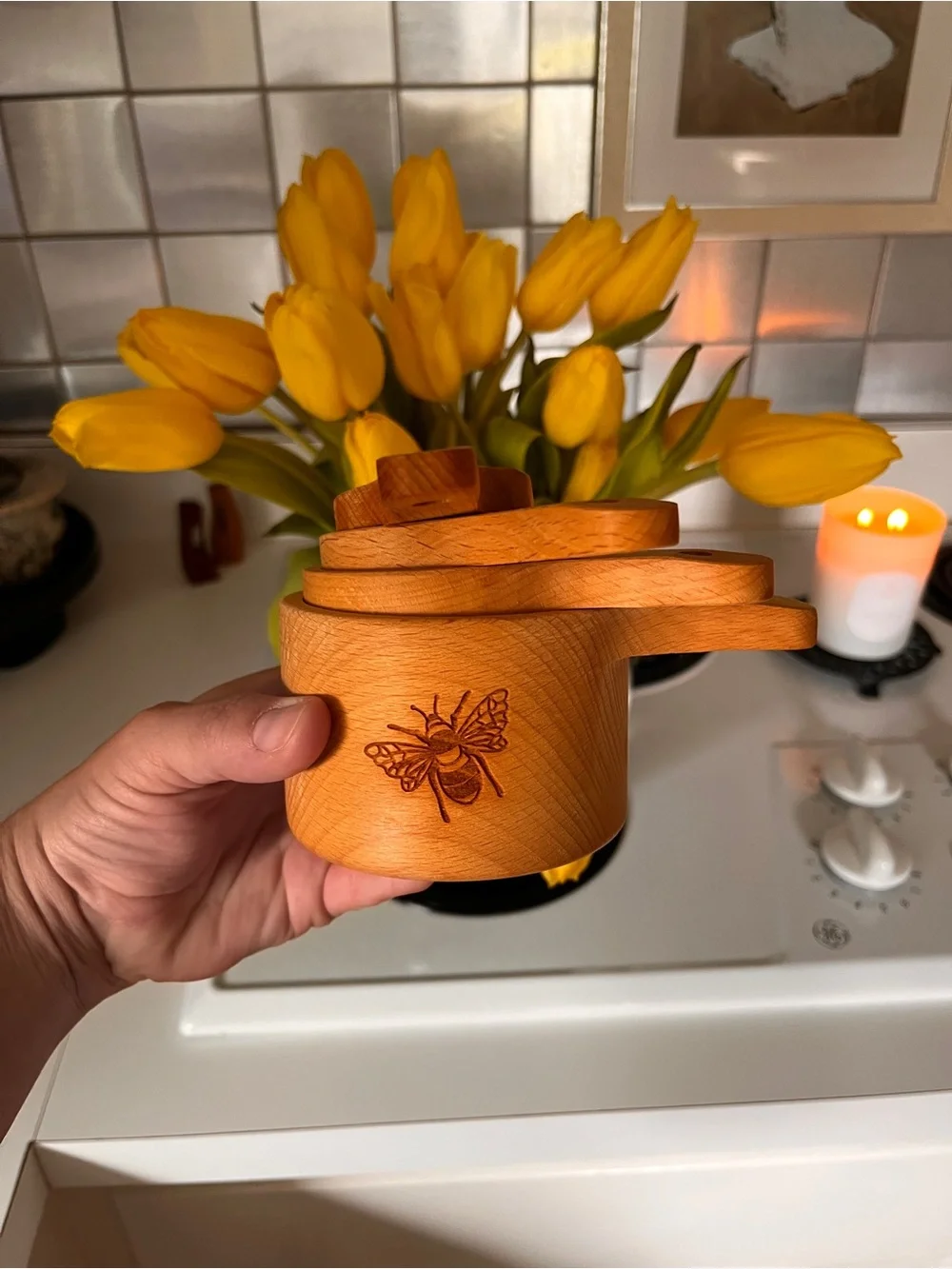 Beechwood Measuring Cups Laser Engraved Bumble Bee